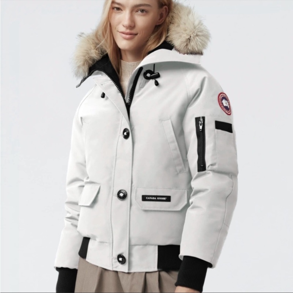 Canada goose chiliwack bomber jacket small